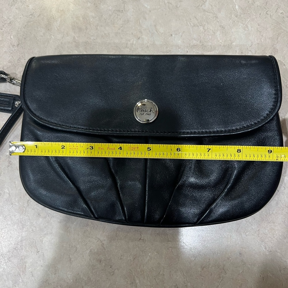 Coach Black Leather Wristlet/Clutch - Picture 4 of 6